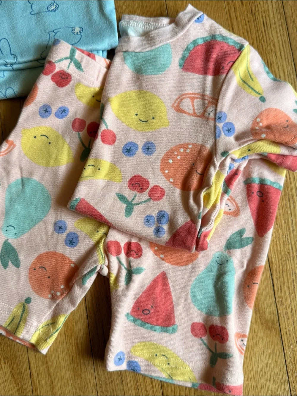 LOT of Kids Short Sleeve Pajama Sets